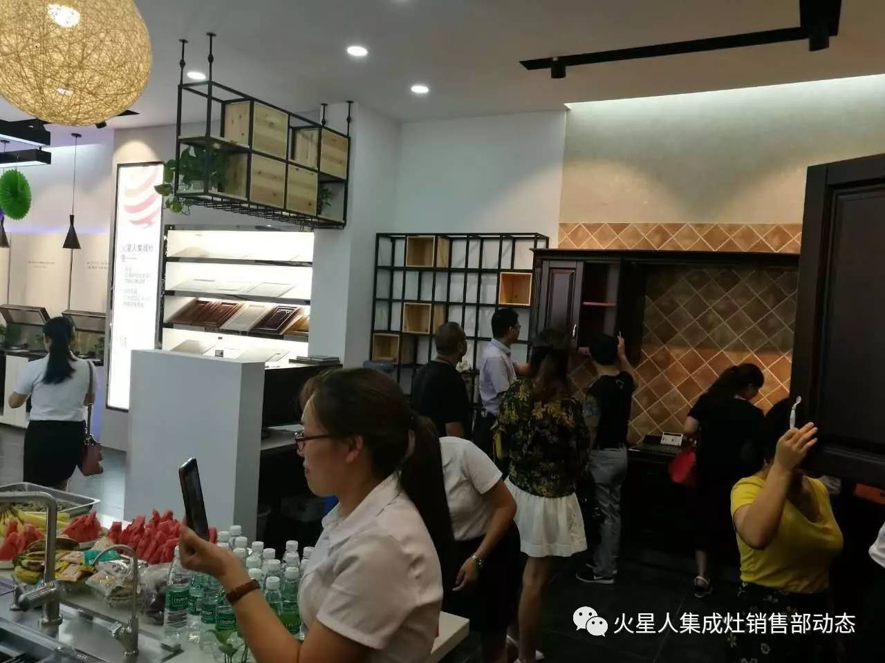 澳门天天正板免费资料的探讨与解析，风险警示与犯罪问题探讨